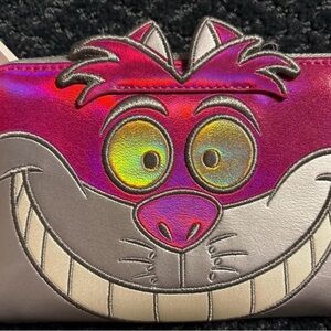 Iridescent Cheshire Cat design. Loungefly Disney 100 Zip Up Wallet Platinum